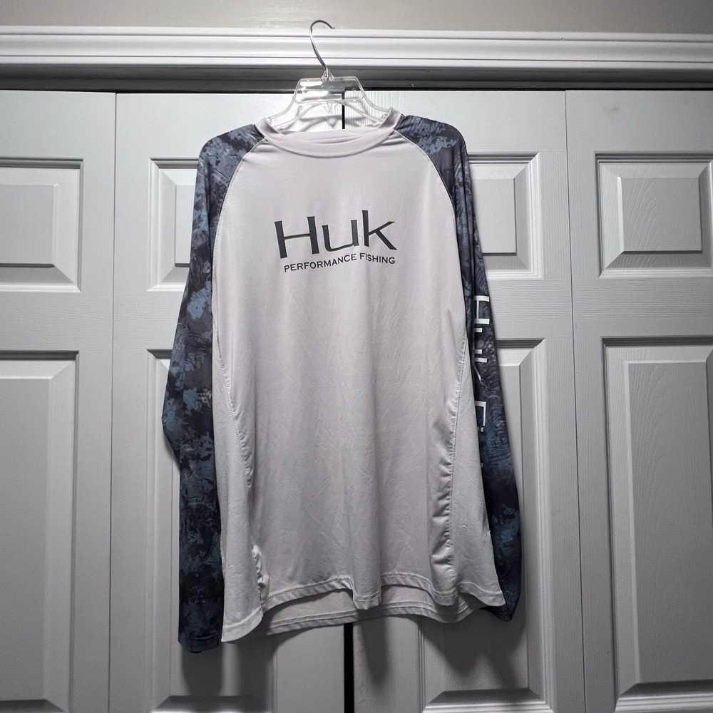 HUK Performance Fishing Shirt Mens L Long Sleeve Sun Shirt Blue Camo Sleeves